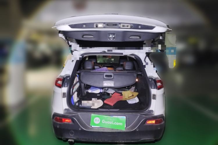 Used  Cherokee 2014 2.4L Urban Edition
