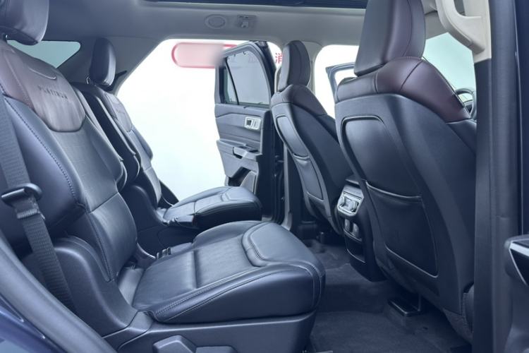 Used Ford Explorer 2020 EcoBoost 285 4x4 Platinum Edition 6 Seats
