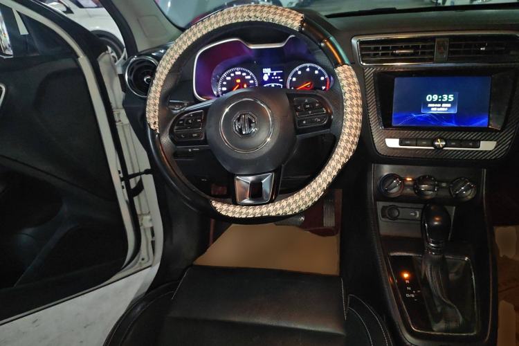 Used MG ZS 2018 1.5L Automatic Luxury Edition China V Standard
