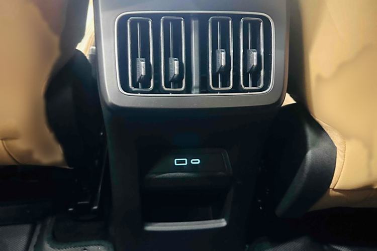 Used BYD Song L DM-i 2024 112 km Beyond Edition
