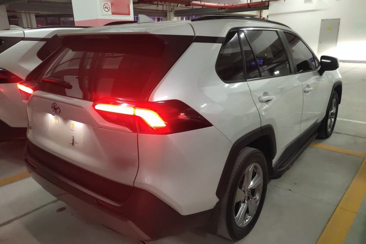 Used Toyota RAV4 2021 2.0L CVT 4x4 Style PLUS Edition
