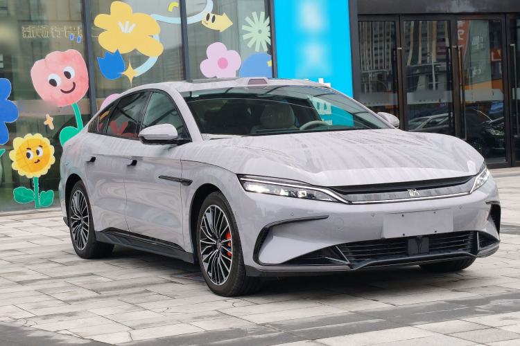 Used BYD Han 2025 EV with 701 km of Laser Radar-Enabled Intelligent Driving