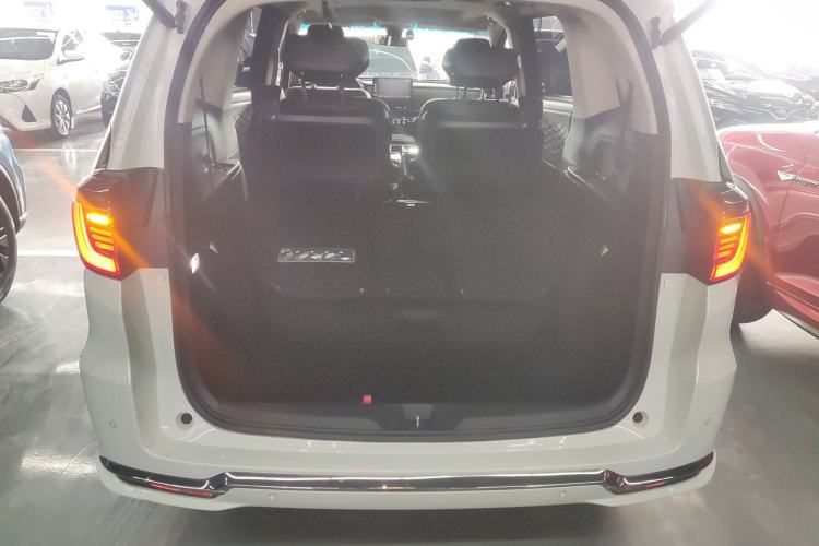 Used Honda Elysion 2022 2.0L eHEV Luxury First Edition