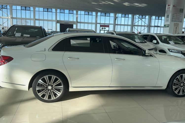 Used Mercedes-Benz E-Class 2016 E 300 L Stylish Model
