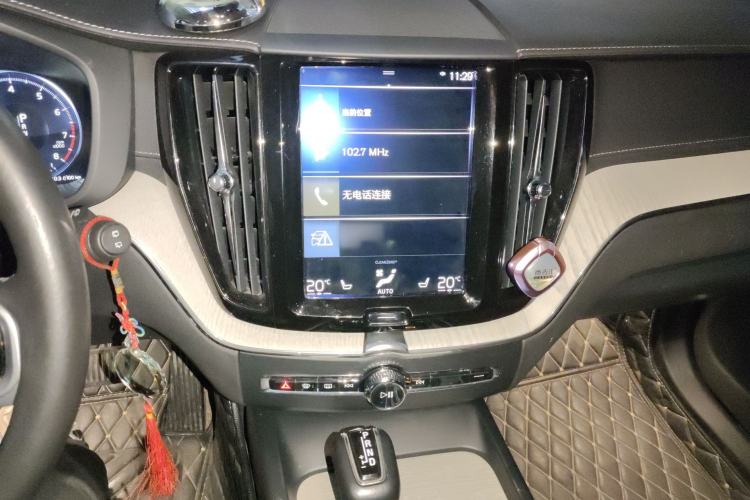 Used Volvo XC60 2019 T5 4x4 Zhiya Luxury Edition China V Standard
