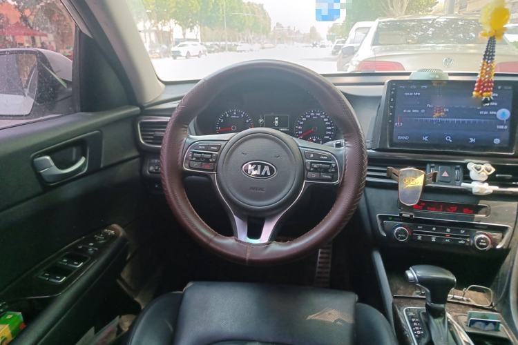 Used Kia K5 2016 2.0L Automatic LUX
