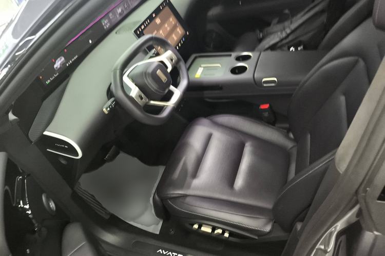 Used  07 2024 Max Extended-Range Edition
