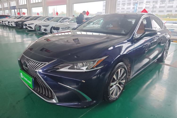 Used Lexus ES 2020 200 Excellence Edition