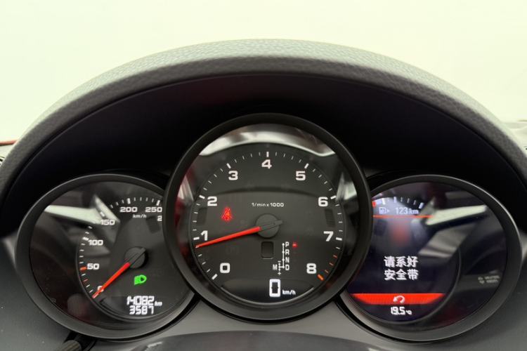 Used Porsche 718 2022 Boxster 2.0T
