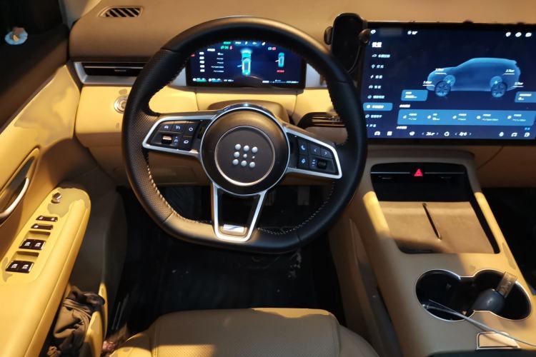 Used  E5 PLUS 2025 165 km Long-Range Travel Custom Edition 7 Seats
