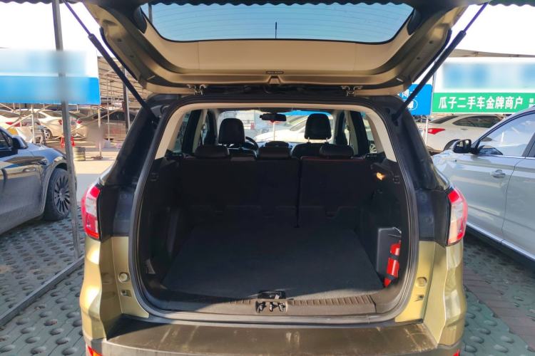 Used Ford Kuga 2017 EcoBoost 180 Two-Wheel-Drive Elite Trim
