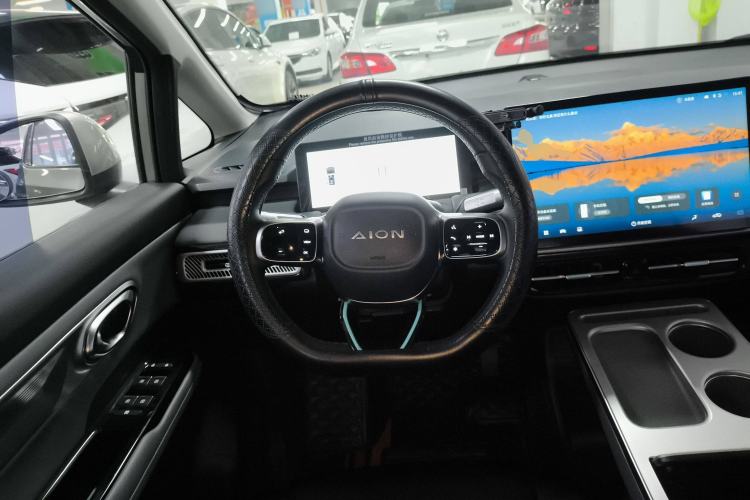 Used AION Y 2023 Plus 510 Enjoy Edition
