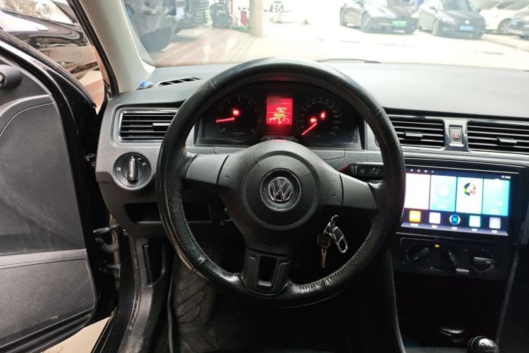 Used Volkswagen Santana 2013 1.4L Manual Fashion Edition