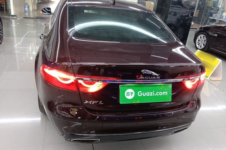 Used Jaguar XFL 2018 XFL 2.0T 250 PS Premium Edition
