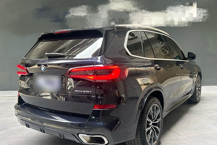 Used BMW X5 2022 Restyled xDrive 30Li Luxury Version M Sport Package
