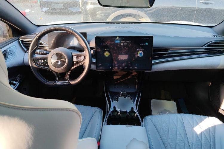 Used BYD Seal 2022 550 km Standard Range Rear-Wheel Drive Prestige Version
