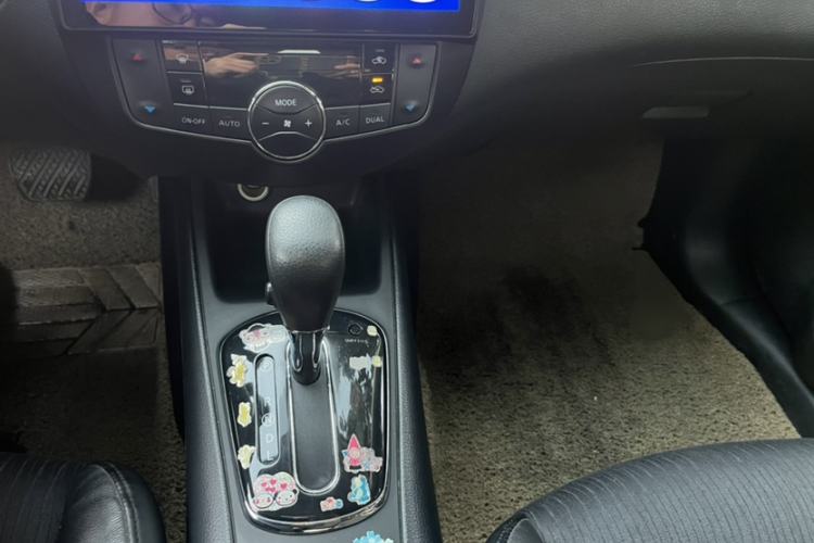 Used Nissan Tiida 2011 1.6L CVT Smart Version
