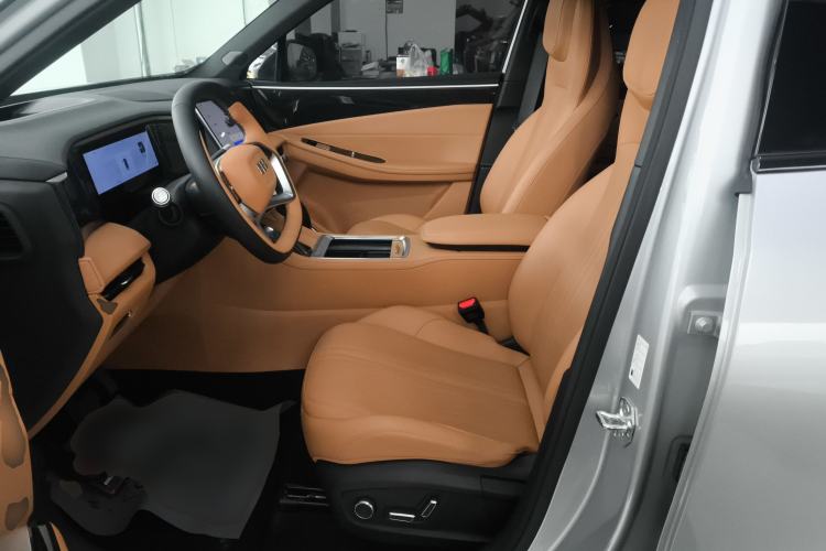 Used  L7 2025 EM-i 115km Exploration+ Edition
