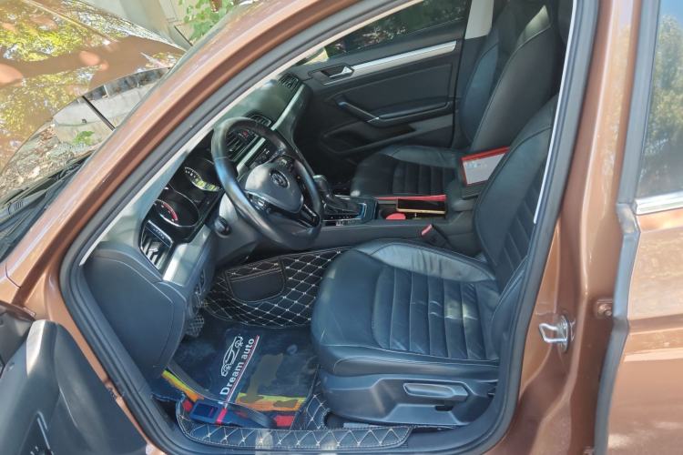 Used Volkswagen Lamando 2017 280TSI DSG Comfort Edition
