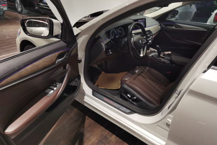 Used BMW 5 Series 2019 530Li Leading Model Luxury Package
