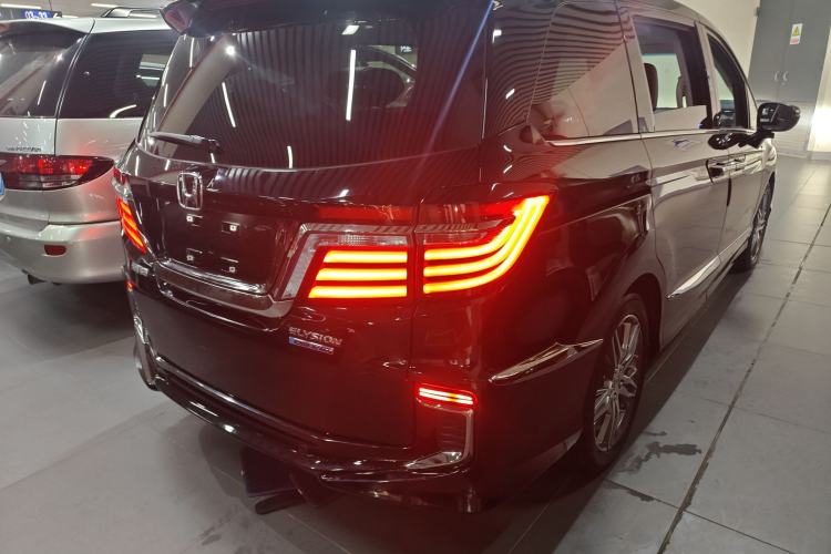 Used Honda Elysion 2019 2.0L Hybrid Supreme Edition