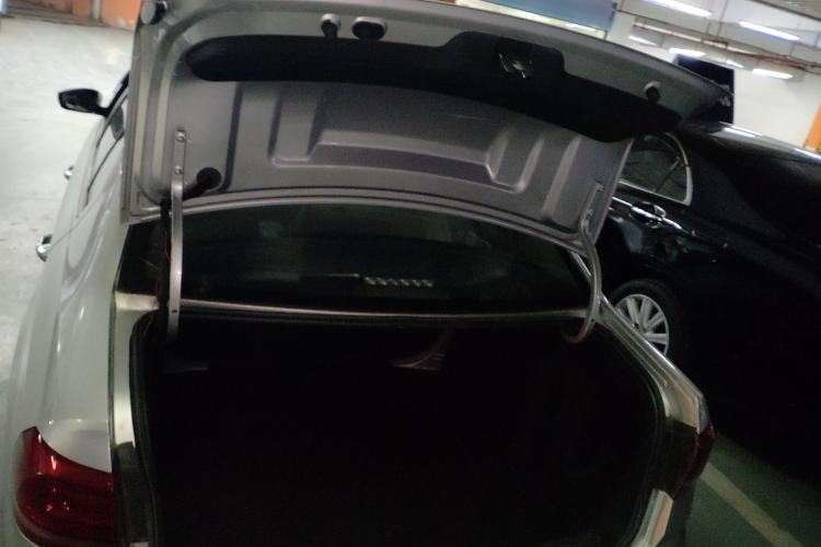 Used Volkswagen Lavida 2017 1.6L Automatic Fashion Edition
