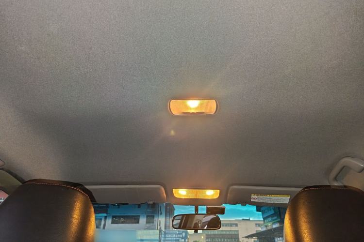 Used Honda Crider 2015 1.8L automatic comfort version
