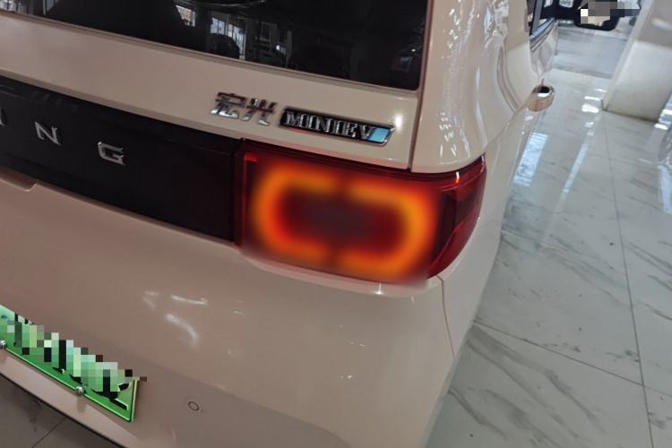 Used Wuling Hongguang MINIEV 2021 Macaron Premium Model – Lithium Iron Phosphate