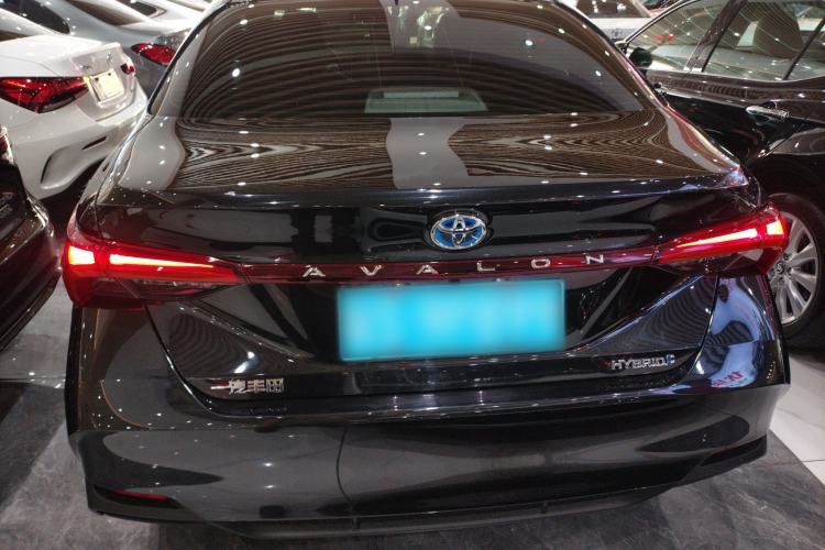 Used Toyota Avalon 2022 Dual-Engine 2.5L Luxury Edition