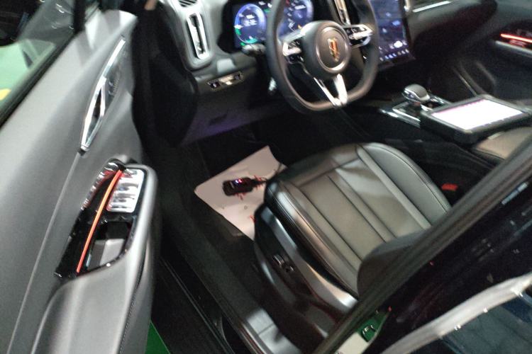 Used Hongqi HS3 PHEV 2024 PHEV 115km Jingwei Edition
