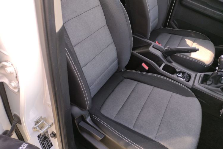 Used Wuling Hongguang PLUS 2019 1.5T Manual Comfort Version 7 Seats
