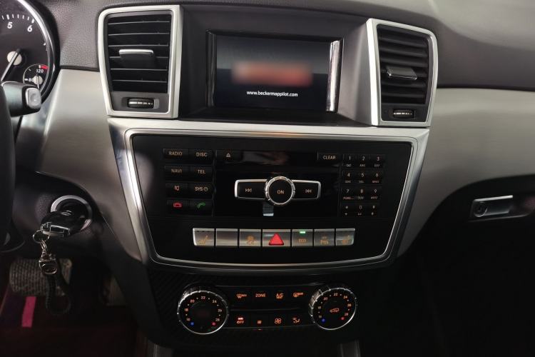 Used Mercedes-Benz M-Class 2014 ML 320 4MATIC
