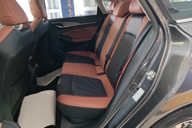 Used Changan Eado 2023 Changan Edition PLUS Blue Whale NE 1.4T GDI DCT Prestige Version
