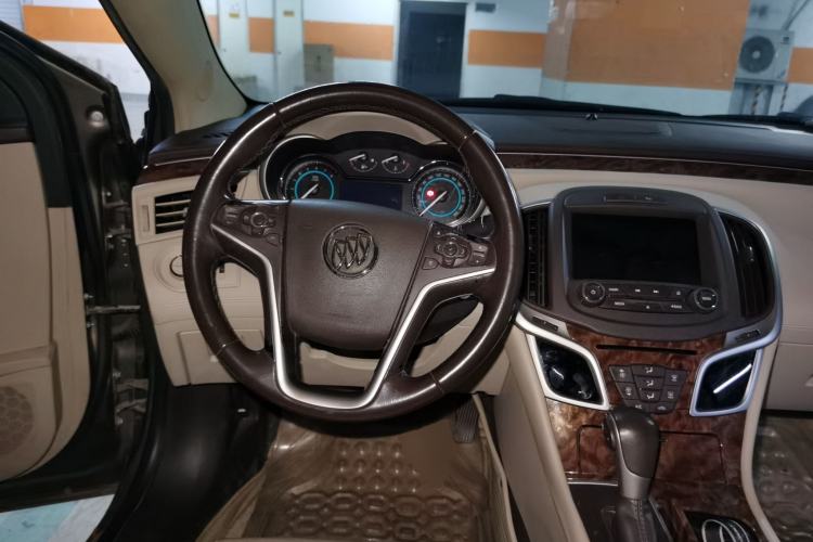 Used Buick LaCrosse 2013 2.4L SIDI Leading Comfort Version
