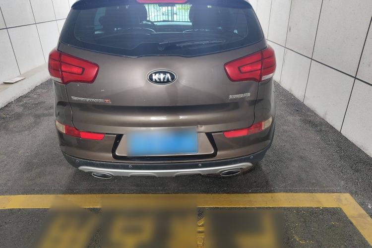 Used Kia Sportage R 2015 2.0L Manual Two-Wheel Drive GLS Trim
