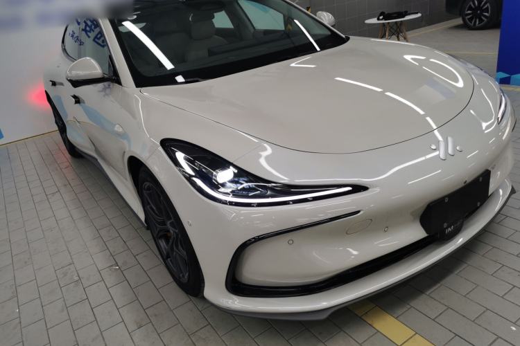 Used  L6 2024 Max Standard Edition