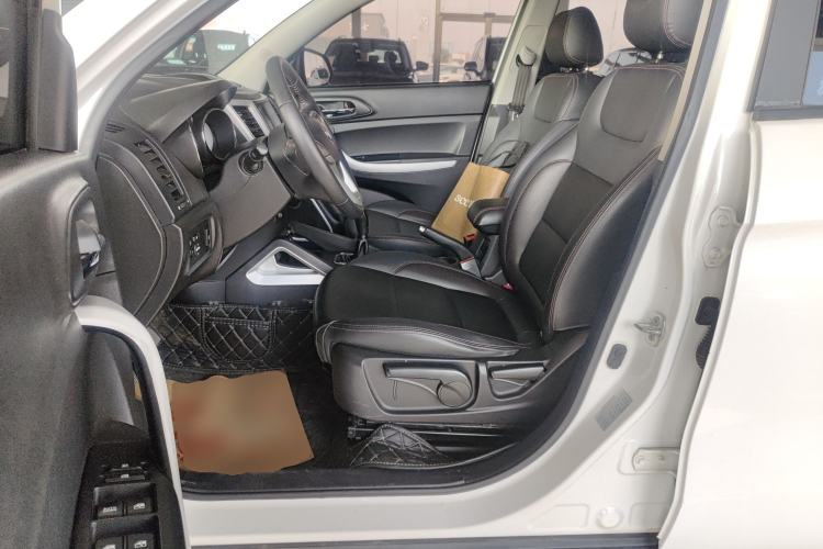 Used Changan CS35 2016 1.6L Manual Luxury Model China V Standard