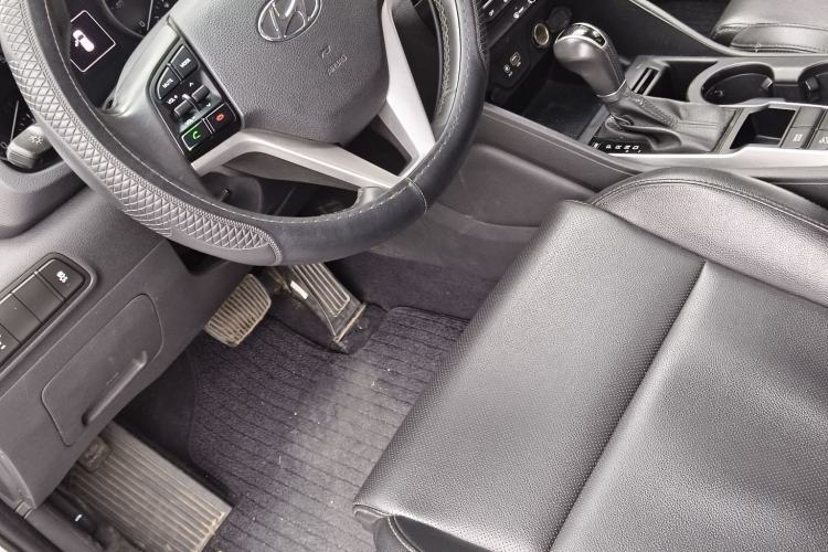 Used Hyundai Tucson 2018 1.6T Dual-Clutch Two-Wheel Drive 15th Anniversary Special Edition
