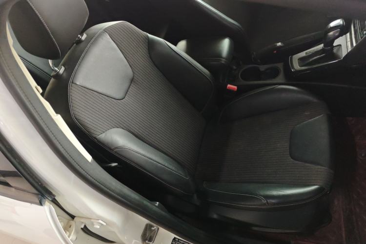 Used Ford Focus 2012 Hatchback 1.6L Automatic Fashion Edition