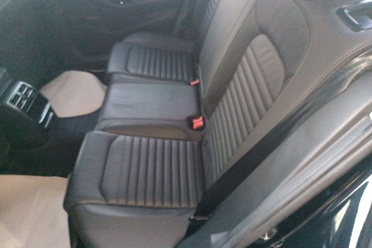 Used Volkswagen Magotan 2019 330TSI DSG Leading Edition China V Standard
