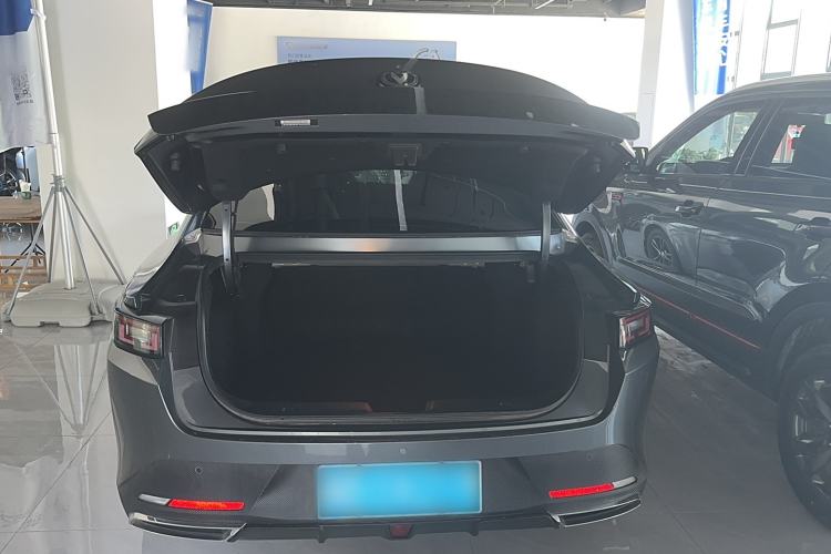 Used Changan Eado DD 2023 Blue Whale NE 1.5T GDI DCT Luxury Edition
