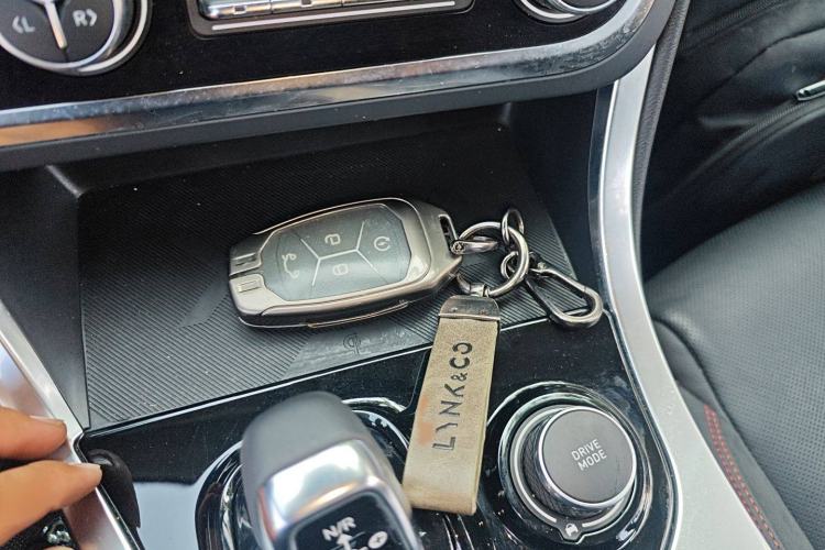 Used Lynk & Co 01 2019 2.0T Four-Wheel Drive Genie Pro Version China VI Standard
