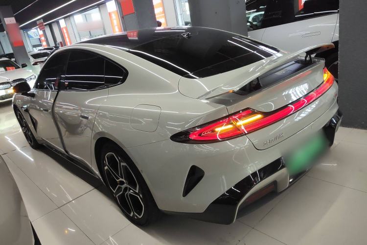 Used  SU7 2024 Four-Wheel Drive Ultra-Long Range Advanced Intelligent Driving Max Edition
