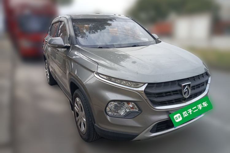 Used Baojun 510 2017 1.5L manual Comfort trim
