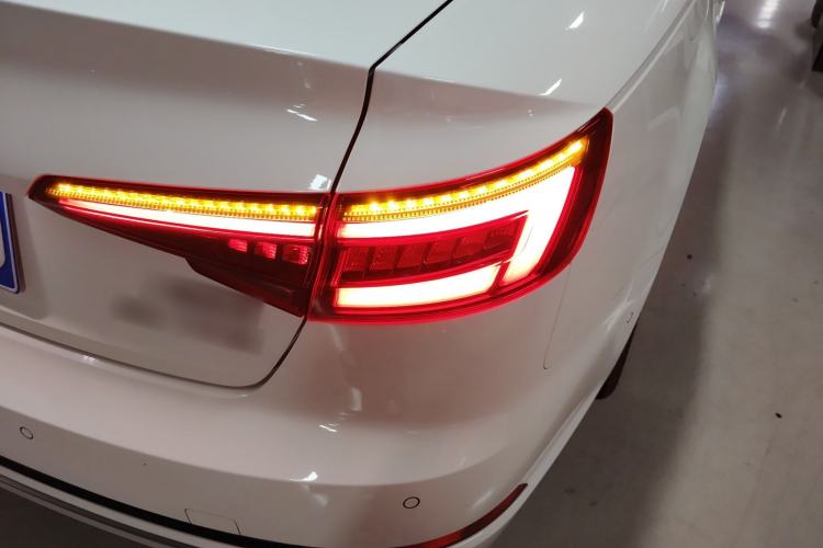 Used Audi A4L 2019 40 TFSI Fashion Edition China VI Emission Standard
