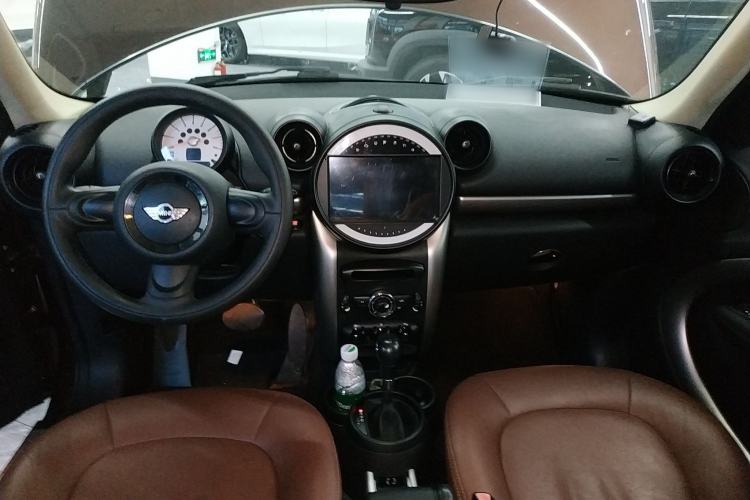 Used  Countryman 2014 1.6L ONE
