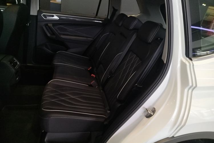 Used Volkswagen Tiguan L 2024 Outstanding Model 330TSI Automatic Two-Wheel Drive R-Line Dragon Glory Edition