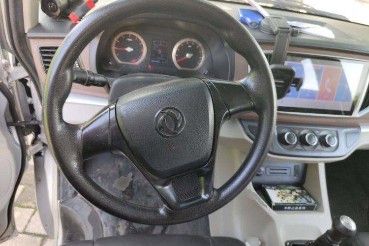 Used FORTHING Lingzhi 2019 M5L 1.6L 7-Seater Exclusive Model China VI Standard
