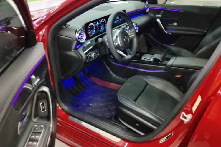 Used Mercedes-Benz A-Class 2020 Restyled A 200 L Sport Sedan Fashion Version
