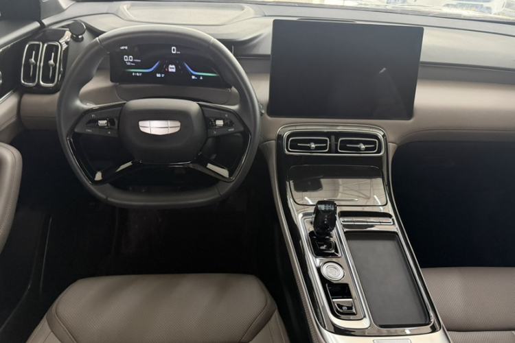 Used Geely Auto FX11 2025 4th Generation 1.5TD DCT – The Start
